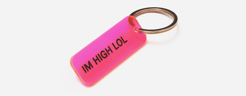 I'm High LOL Key Label Een roze sleutelhanger met de tekst