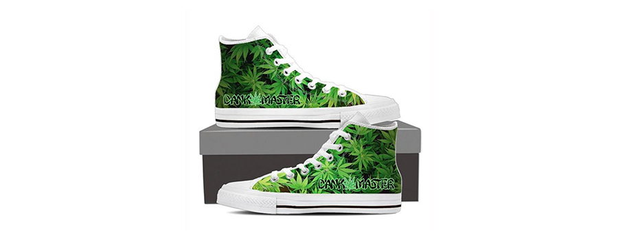 Sneakers Met Ontwerp Van Cannabis