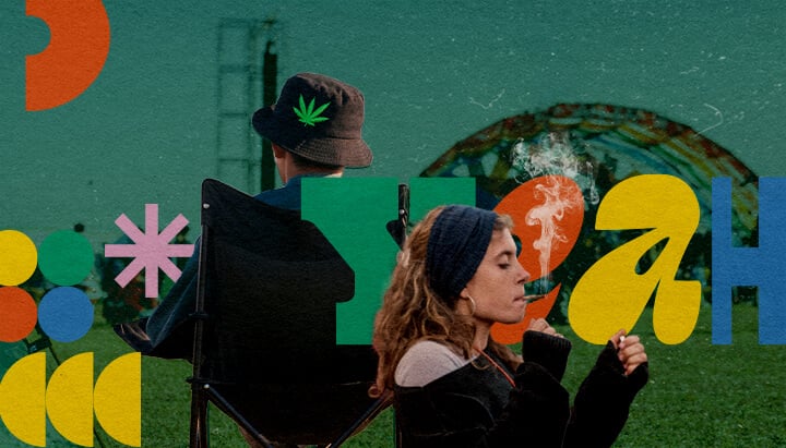 Een persoon die een joint rookt op een cannabisvriendelijk muziekfestival in 2025, zittend op een stoel met een andere persoon op de achtergrond, tegen een kleurrijke achtergrond van groene, oranje en gele geometrische vormen en een hoed met cannabisblad.