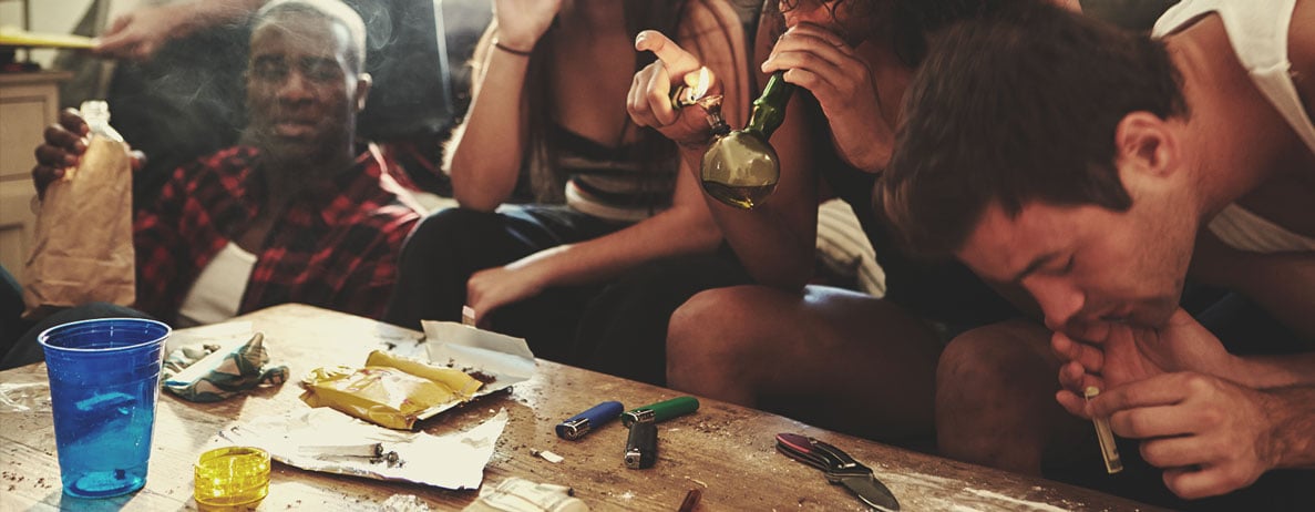 Hoe Werkt Cannabis bij Inname van Andere Recreatieve Drugs? Hoe Werkt Cannabis bij Inname van Andere Recreatieve Drugs?