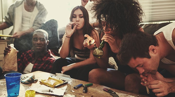 Hoe Werkt Cannabis bij Inname van Andere Recreatieve Drugs? Hoe Werkt Cannabis bij Inname van Andere Recreatieve Drugs?