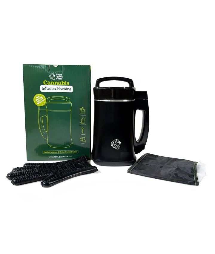 RQS-infusiemachine getoond met accessoires, waaronder beschermende handschoenen, filterzak en productdoos.