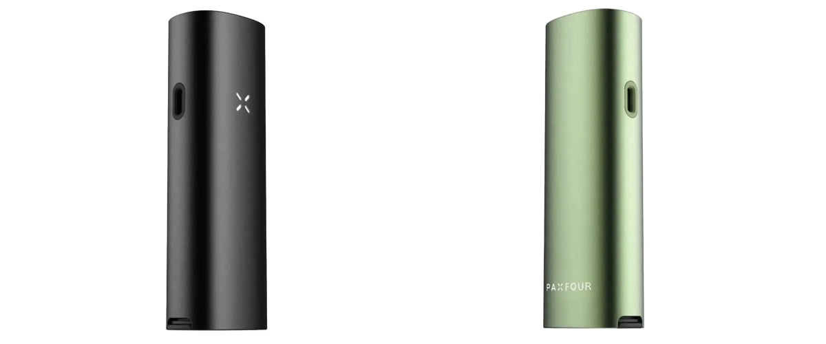 Kleuropties van de PAX Four vaporizer in zwart en groen Zwarte en groene PAX Four vaporizers naast elkaar weergegeven, met nadruk op het slanke compacte ontwerp, de led-bloembladindicator, de oplaadpoort aan de zijkant en de kleuropties