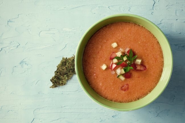 Hoe Maak Je Heerlijke Cannabis Gazpacho?