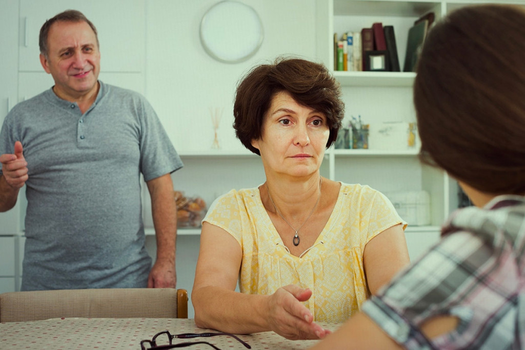 De ultieme gids: hoe praat je met je ouders over wiet?